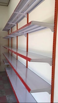 يوجد رفوف جدارية للبيع سعر للاستفسار اتصل 07819106402