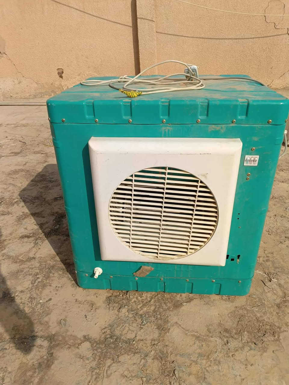 سلام عليكم مبرده البيع مشكلته بس هاي مثل ما واضح بل فيديو وهيه تصعد ماي وثلج مشكلته بصيطه كلش السعر 70 مكاني كربلاء سيف سعد مقابيل جامع كربلاء


**إذا كنت صاحب هذا الإعلان وتريد حذفه لأي سبب، رجاءا أرسل رسالة إلى الدعم الفني**