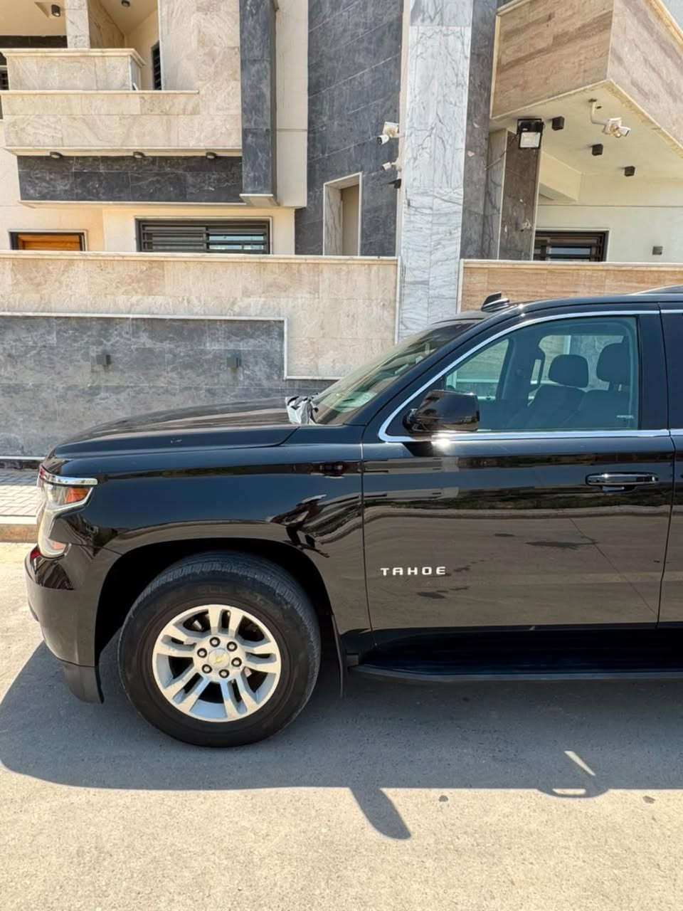 السلام عليكم
Chevrolet Tahoe LT2015
دخول جديد كتاب ضباط
مرقم بغداد بأسمي تحويل مباشر
ثاني يوم حادثه قبق جنطه مبدل
 اصلي نفس لون واجه بيه كلير من امريكا
السونار بالمنشور مواصفات LT معروفه 
مابيه نقص جاهزه من كلشي السعر مناسب جداً 
285 مكان السياره محافظه الدوانيه
غير متواجد النت الشراي يتصل 
رقم الهاتف  ***********
