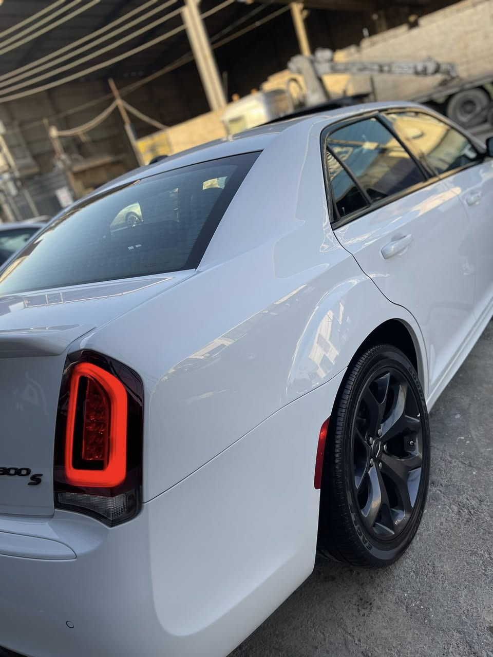 سلام عليكم للبيع فقط موديل 2023 خليجي مواصفات S300 فول 1/1 كفاله عامه مكان سياره أربيل ***********
