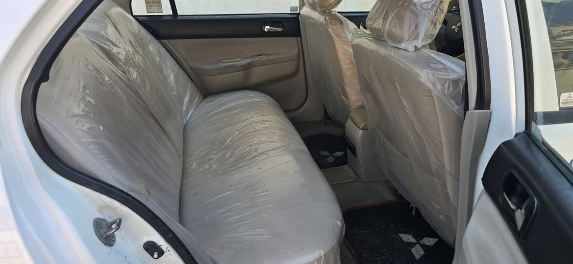 السلام عليكم لانسر للبيع موديل 2010 رقم نجف دولي  مشروع وطني وين ما يعجبك تحول تحويل ثاني يوم سياره كامله مكمله خير من الله محرك ١٦٠٠ قبق ابيض كير اوتوماتيك وعادي شغلات   ابيع حزام ضربتها بالجنطه 
مكان سياره صلاح الدين قضاء بلد 
الاتصال ***********
