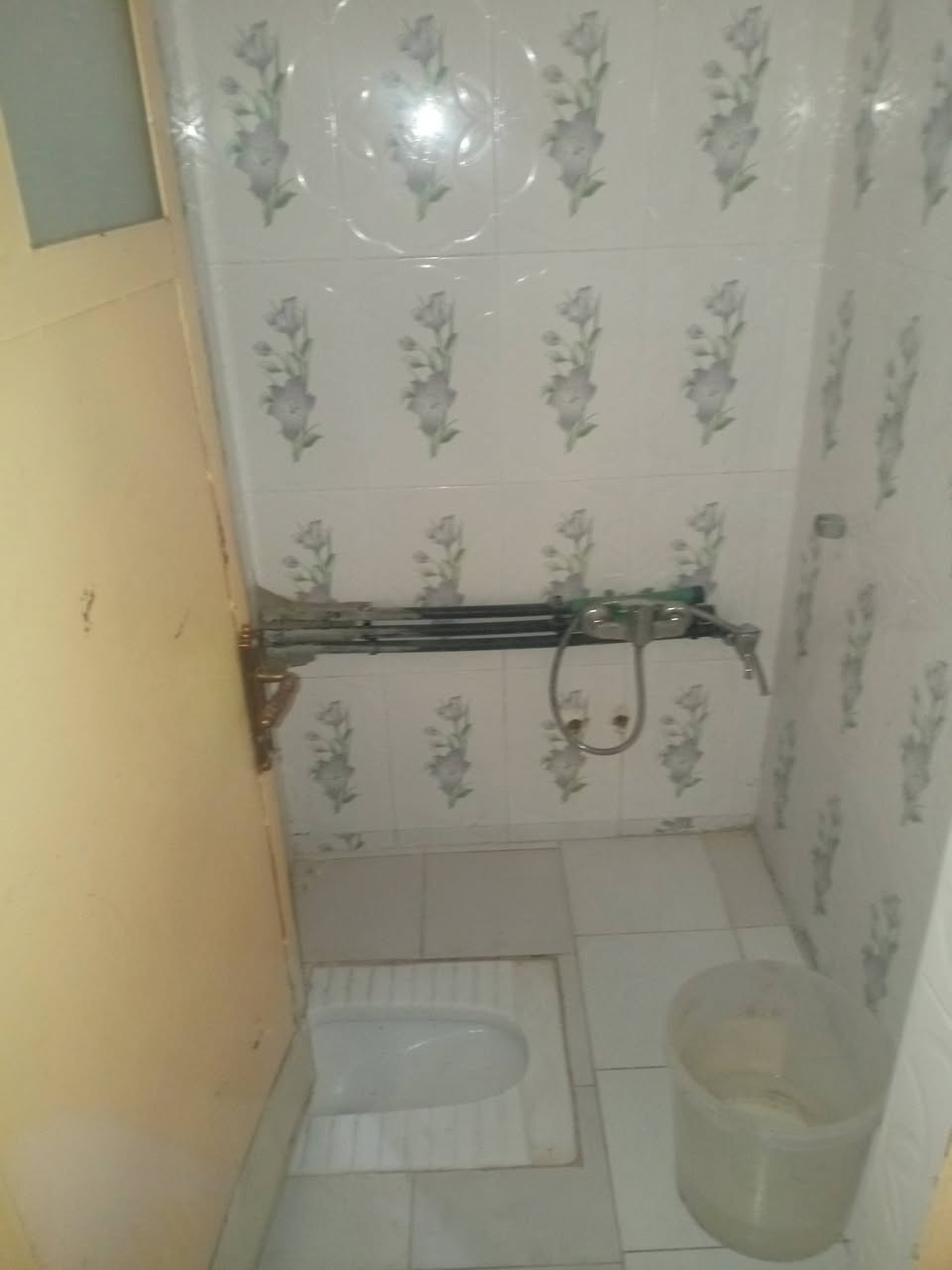 🏛️  دار سكني للإيجار 
  🏛️
____
🔰 الموقع  ام الخيل  الثالث ➡️
----------------------------------------
🔳 طابو  
🔳 المساحه ٢٠٠ م
-----------------------------
💎 تفاصيل البيت 💎  طابقين
____

🔹   ٣ غرف نوم  ▶️
🔹. ٢ صاله ▶️
🔹استقبال ▶️
🔹مطبخ  ▶️
🔹مجاميع صحيه داخليه وخارجيه بالطابق الثاني ▶️
🔹سطح ▶️
🔹كراج ▶️

--------------------------------

للأستفسار أكثر مراسلة الصفحه اول الاتصال على الأرقام
___________     ____________
📲*********** واتساب اتصال  
📲*********** واتساب اتصال 
___________     ____________

او زيارة موقعنا (( ام الخيل الأولى سوق العصري مجاور بيت حواء متواجدين من الساعه 🕒 3️⃣ عصرآ إلى الساعه 🕘9️⃣ مساءً))
