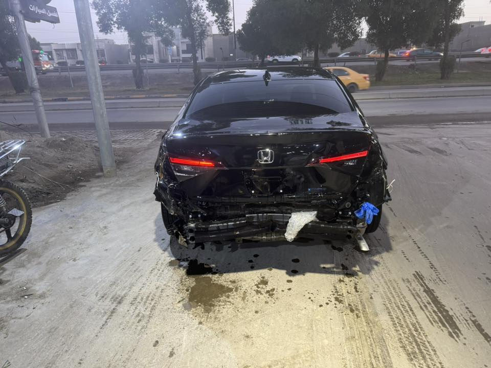 سلام عليكم هوندا سيفيك البيع موديل 2026 وبسعر مناسب وماكو هيج سعر محرك 2000 هايبرد سياره ما شيه 3000 بنيد مبدل باقي على حادث امركيه من الخلف رقم مجاناً السعر 128 سياره فول استفسار على رقم *********** ودعاميه إماميه وياهه مالتهه انطيك وغارض الخلفي هم انطيك تبقه بس سمكره وصبغ
