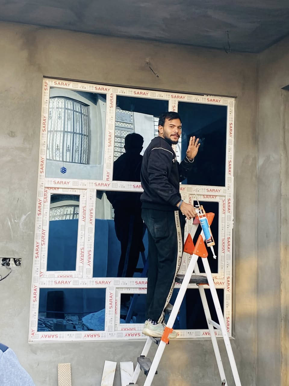 تم عمل وتثبيت شبابيك سراي تركي للأخ حيدر العامري في منطقة حد مكسر ان شاء الله ينال اعجابكم  سعر المتر 37الف دينار تحياتي للجميع اخوكم علي ياسين ***********
