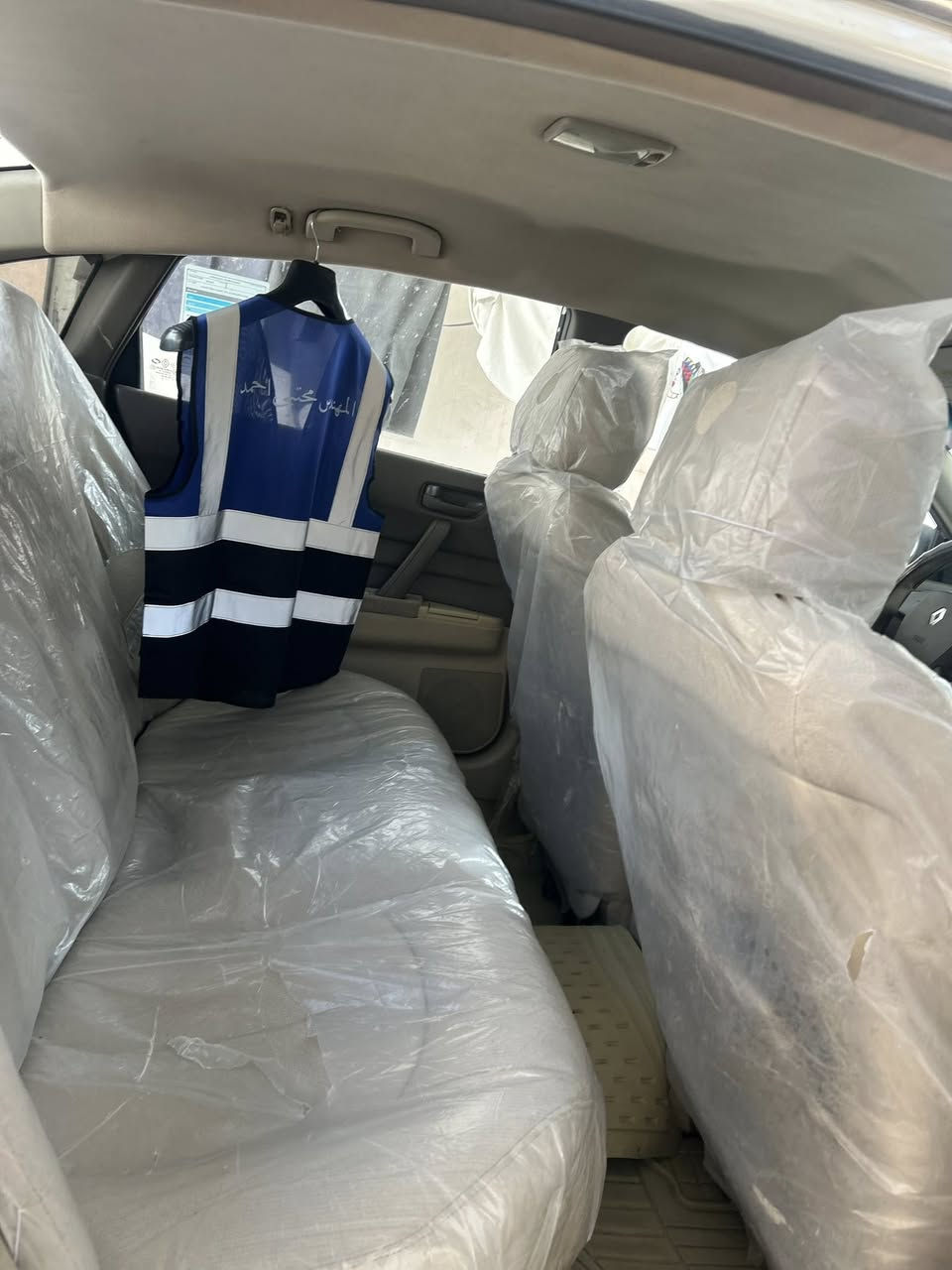 السلام عليكم رينو سافران 2010 للبيع السياره بيها حالوب بنيد وقماره حداديه جديده زوج تايرات ادامه للسياره السياره جاهزه مجهزه وكامله ونظيفه للاتصال *********** مامتواجد فيس
