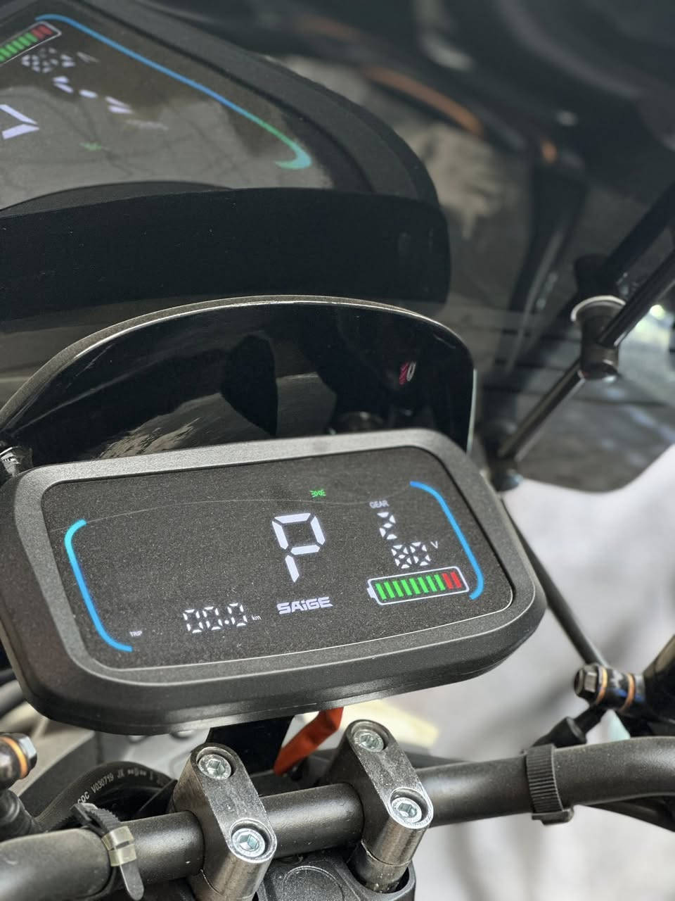 للبيع ***********مستعمله اقل الشهريين اخت الجديده سعر خاص او واتس
