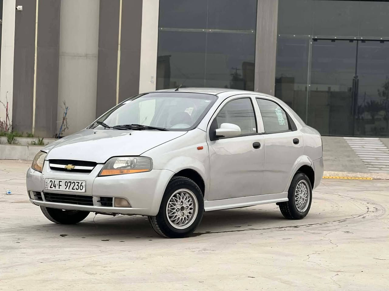 للبيع نقد فقط
افيو 2005
كير توماتيك 
شاشه 
كامره 
محرك استرى 
جامات كهرب 
كير ومحرك شرط 
رقم وسنويه جديده 
اربع قطع صبغ  ابيع  عام 
السعر 💸 50💸 وبيها مجال 
مكان السياره موصل 
التواصل على الارقام
***********

***********
