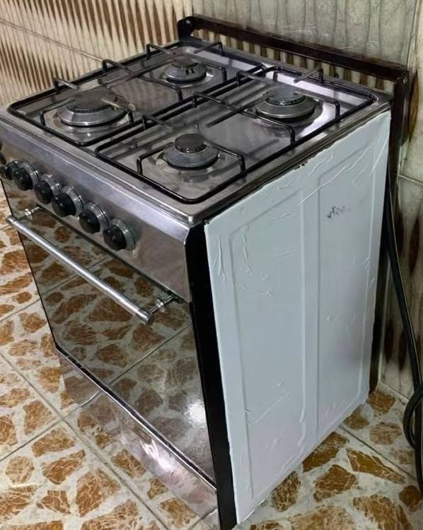طباخ مصري يونير جدا نظيف
المكان الدورة يوجد خدمة توصيل بالاجره واتساب  العنوان الدوره الرقم ***********
