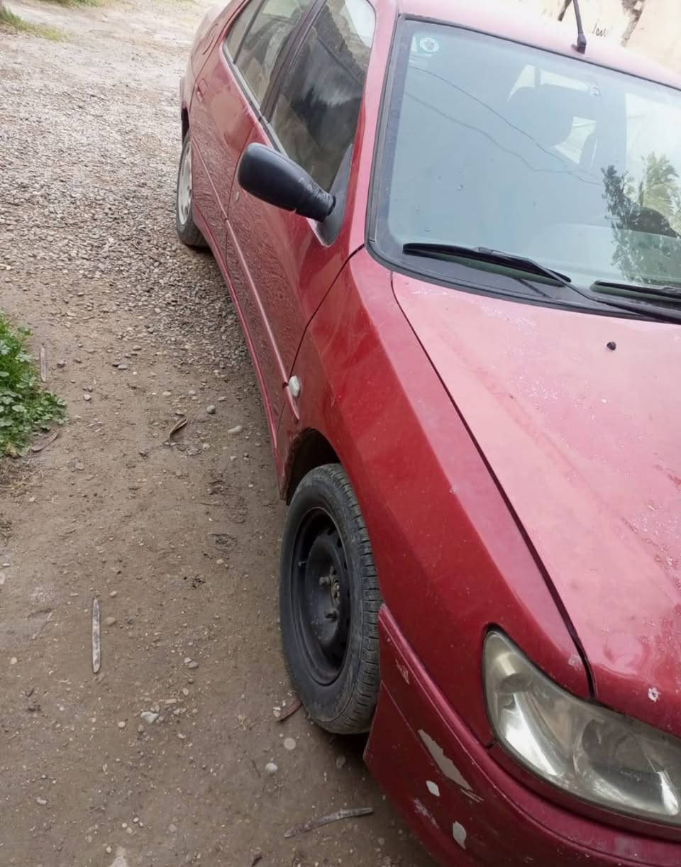 السلام عليكم ورحمة الله وبركاته.. للبيع السعر50 $وبيه مجال. بيه بنيد وشباك امامي. صدره يمشي الحال رقم بغداد الماني. ***********
