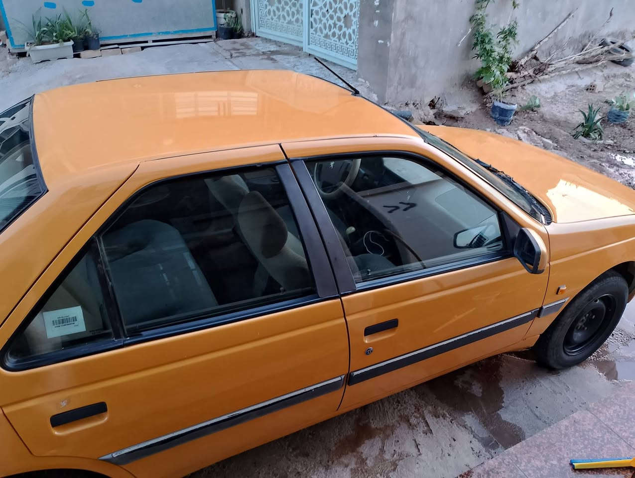 السلام عليكم
بيجو أكد موديل2016مكفولة من ضربة سيارة حلوة ونضيفة مرتبة داخل نضيف شاشة سيارة نضيفة تبريد تدفئة كلة شغال سنوية بأسمي تخم تايرات جدد دشبول شغال سيارة حلوة ونضيفة تجي وتشوفها بعينك وتدلل السعر 47وبيها مجال الاستفسار اكثر اتصال على الرقم او الواتساب *********** المكان الدورة البوعيثة
