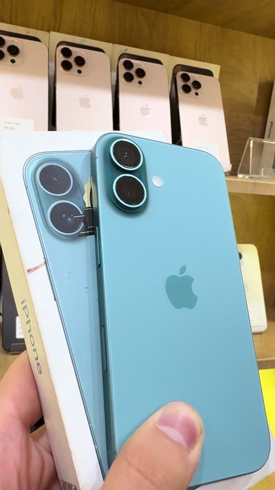 🍎📱 iPhone 16 | 256GB | بطارية 98% إذا تريد جهاز حديث بمواصفات قوية وسعر أذكى، فهذا الخيار المناسب إلك 🔥 ✅ ذاكرة 256GB ✅ بطارية 98% ✅ نظافة عالية ✅ أداء سريع وكاميرات ممتازة ✅ جاهز للفحص والاستخدام ✨ جهاز عملي، أنيق، ويخدمك لسنوات بدون أي مشاكل. 📩 للحجز والاستفسار راسلنا مباشرة #iPhone16 #ايفون16 #Apple #مستعمل_نظيف #موبايلات_بغداد       


**إذا كنت صاحب هذا الإعلان وتريد حذفه لأي سبب، رجاءا أرسل رسالة إلى الدعم الفني**
