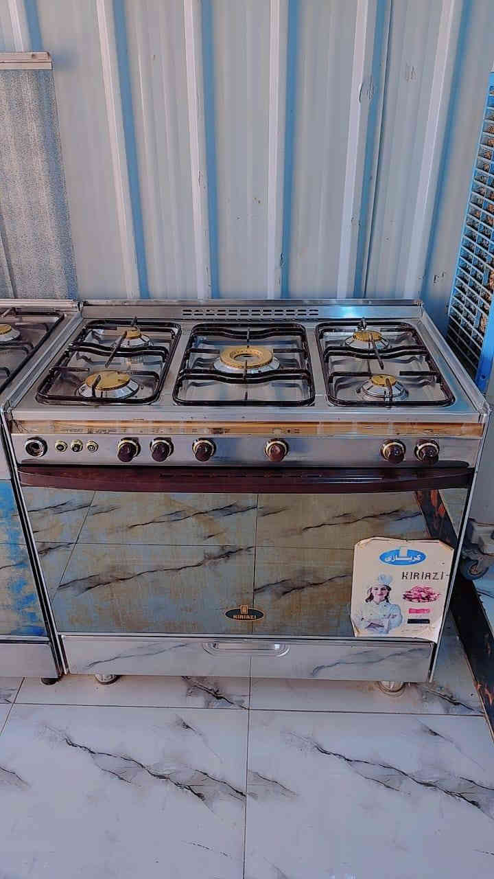 طباخات للبيع 
نضافة فول 
كلشي شغال بيهن 
وضمان سنة 
الموقع خان بني سعد شارع محلات العلوة 
***********
