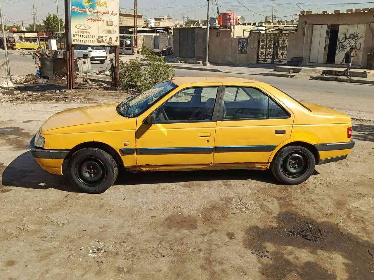 سلام عليكم بيجو بارص 2012 
مكينه توا شادهه حداده توا شادهه شاشه ظفيرا وحساسات كلهه جديده  لايت زنون 
سيارا كفاله من ظربا 
توا مصفر هيهه وخاما توا صفرتهن راعيهه موحود 
بكاني بصرا سعر ١٥
رقمي ***********
