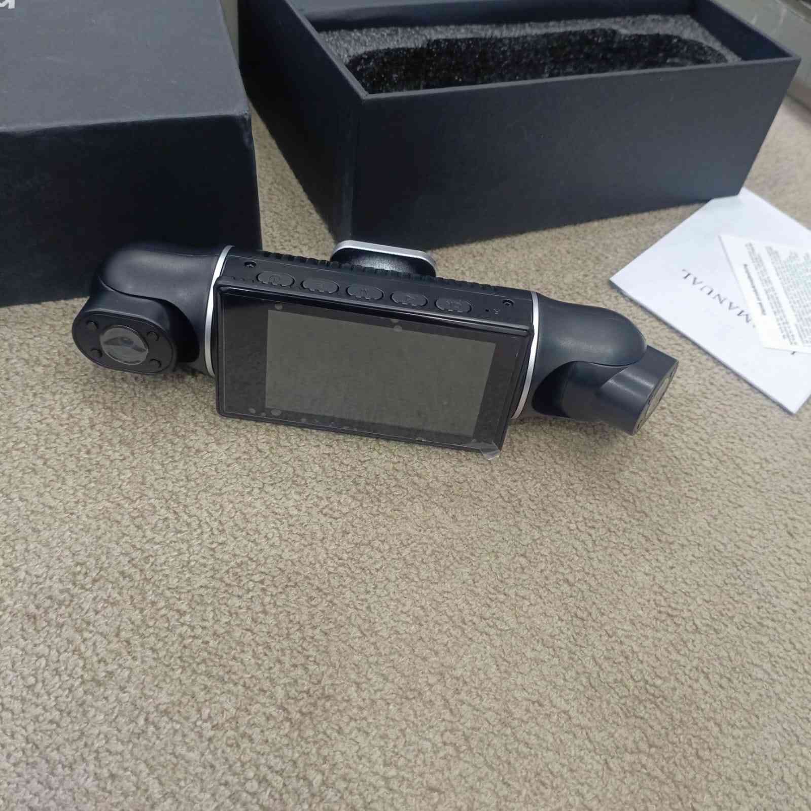 داش كام رباعيه واي فاي مع رام 
٢ اماميه  داخليه 
١خارجيه 
١خلفيه
شاشه


**إذا كنت صاحب هذا الإعلان وتريد حذفه لأي سبب، رجاءا أرسل رسالة إلى الدعم الفني**