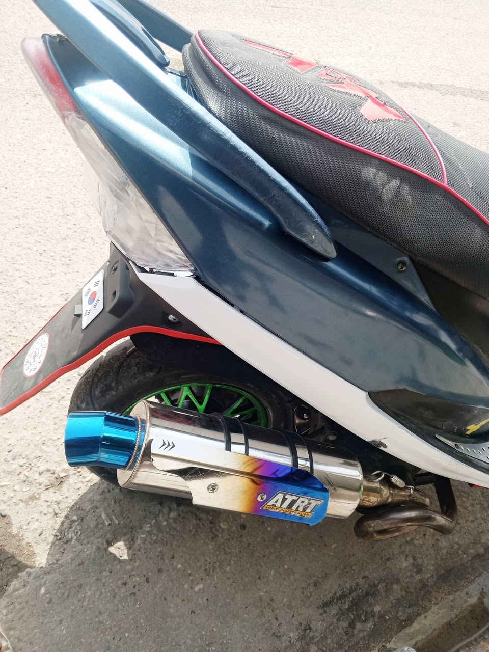 سلام عليكم دراجة ماكس عدلة مزودة صالنصة رياضي كلشي بيهة كامل مكمل وحلوة ومكينة ناعمة ماجناية رياضية لاخر حبة سعر 800 وبيهة مجال بسيط العنوان الزعفرانية الوليد مقابيل حسينية سيد هاشم رقم ***********
