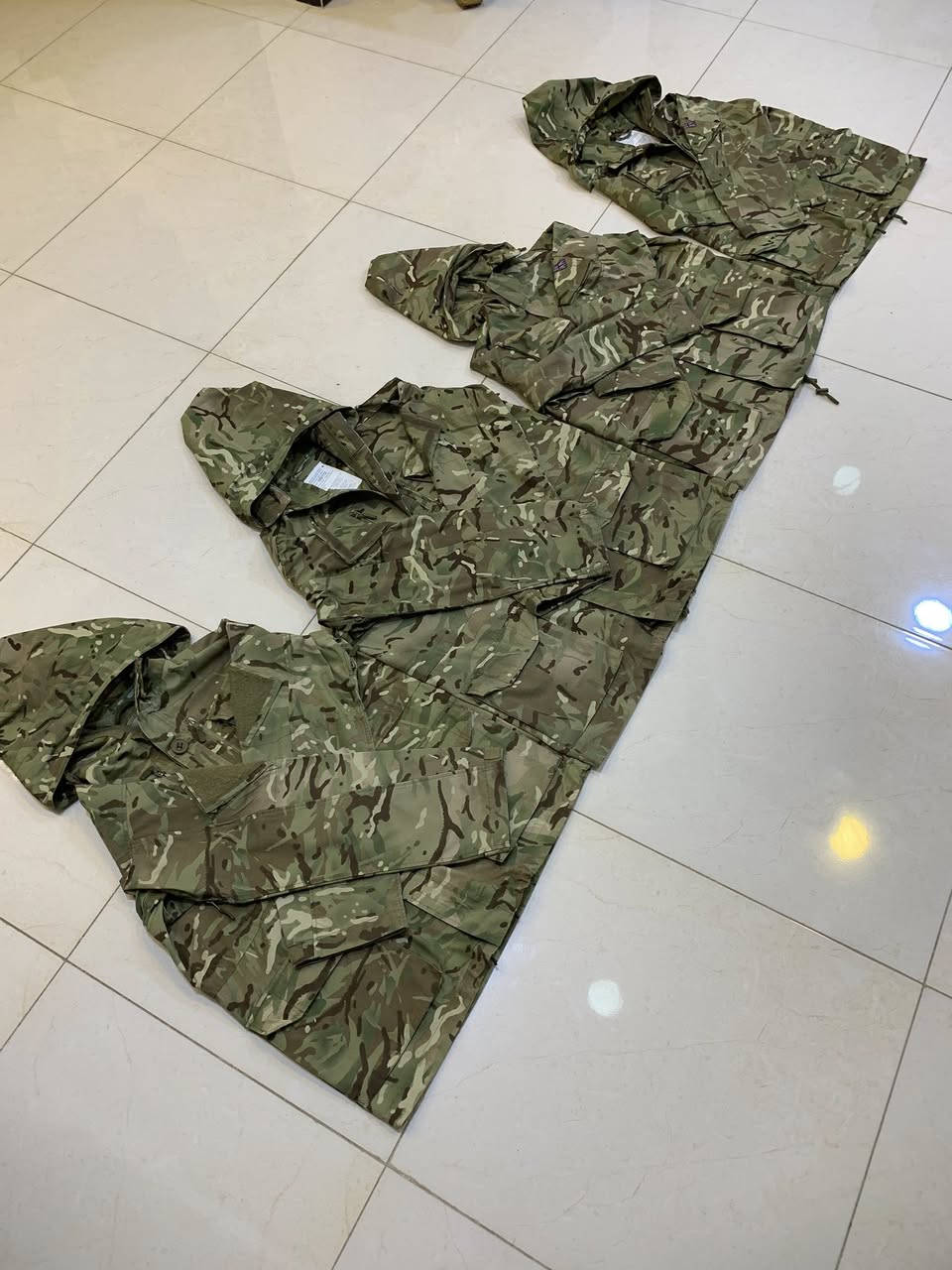 السلام عليكم
للبيع قماصل برطاني اصلي نضافه فول اخو جديد 

قياس  
2   بيهن  XL
وحده لارج
وحده ميديم 

سعر القطعه 60

المكان البصره ويوجود توصيل الجميع المحافظات 5 الاف


**إذا كنت صاحب هذا الإعلان وتريد حذفه لأي سبب، رجاءا أرسل رسالة إلى الدعم الفني**