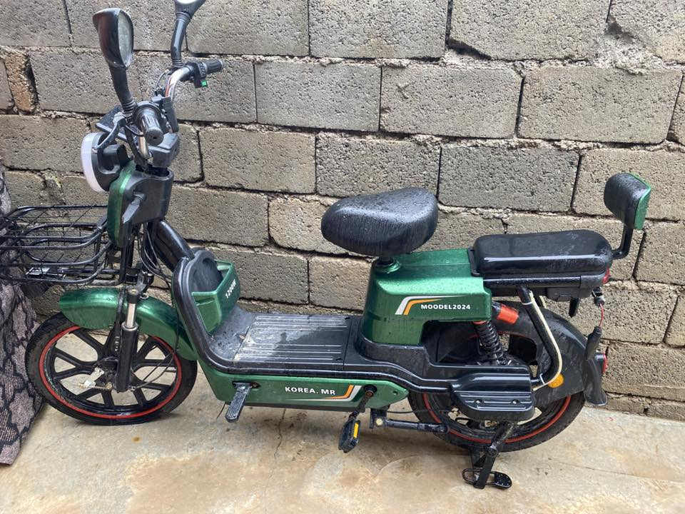 ماطور شحن فول مواصفات  بصمه تشغيل عن بعد نقص بس باتريات جديد كلش
*********** التواصل واتساب
