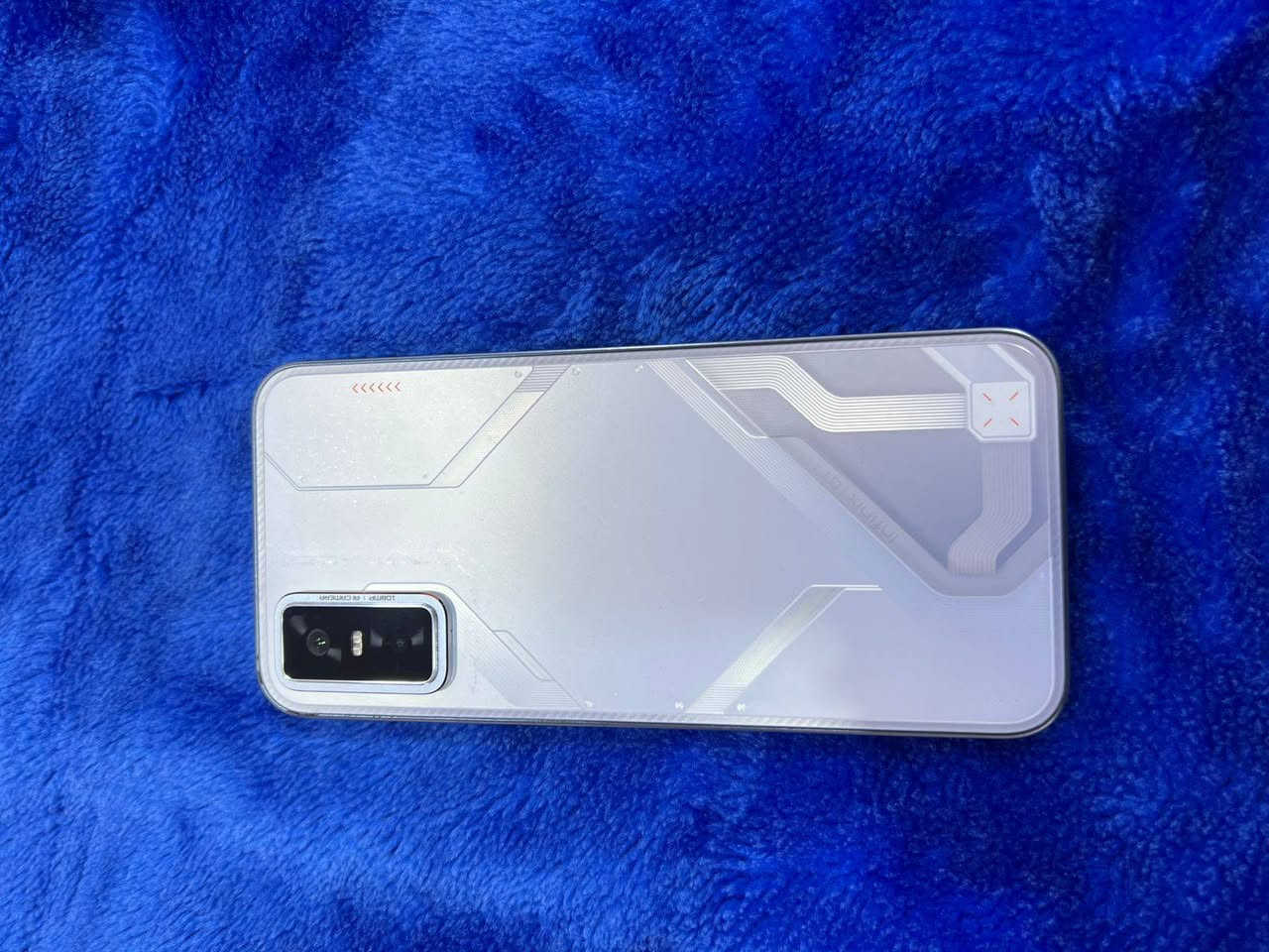 للبيع: جهاز Infinix GT 30 Pro (وحش الألعاب)
​الجهاز بحالة ممتازة ومواصفات جبارة لعشاق الألعاب والأداء العالي:
​الشاشة: 6.78 إنش AMOLED بتردد 144Hz، ألوان خرافية وسطوع عالي جداً.
​الأداء: معالج MediaTek Dimensity 8350 Ultimate (4 نانو) أداء سريع جداً.
​التصميم: تصميم Cyber Mecha المميز مع إضاءة RGB قابلة للتخصيص.
​ميزات خاصة: أزرار GT Shoulder Triggers مخصصة للألعاب.
​الكاميرا: كاميرا رئيسية 108MP لصور واضحة وتفاصيل دقيقة.
​البطارية: 5500 مللي أمبير مع شحن سريع 45W.
​إضافات: مقاوم للرذاذ والغبار (IP64)، صوت ستيريو محيطي من JBL.
​السعر المطلوب: 425 (وبيه مجال للجادين).
​للاستفسار أو الشراء، يرجى التواصل عبر الرقم: ***********
