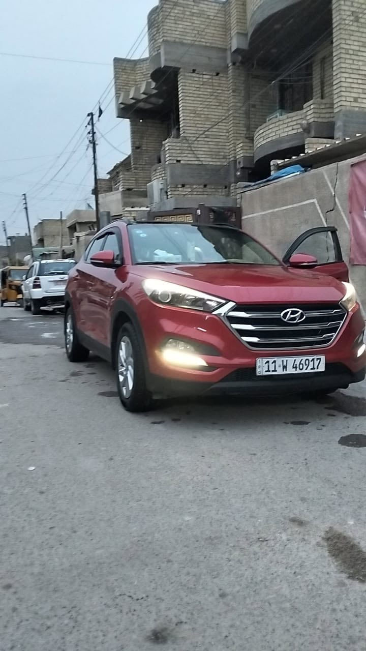 توسان 16 خليجي فول مواصفات عدا البصمة بانوراما فتحة سقف شاشةً كامرة حساسات بدون صبغ بدون تبديل كير محرك تبريد كفالة صدر جديد باتري جديد السيارة كل نقص مابيهة ماشية 135 ألف المكان تقاطع الدرويش المعالف هاتف *********** السعر 168
