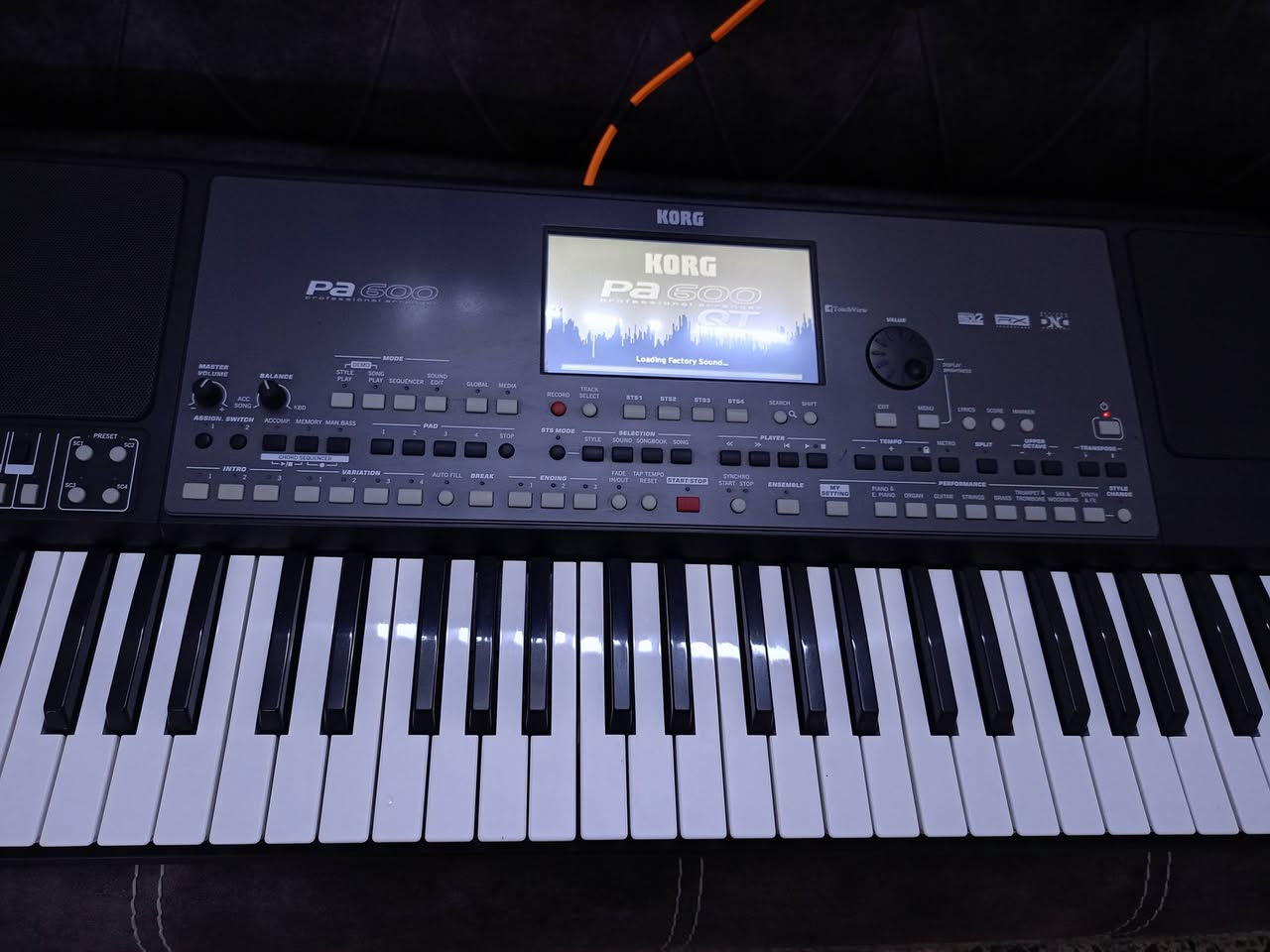 السلام عليكم كورج بي إي 600 أخو الجديد برنامج فول وجنطه السعر 6 ورقات مكان بغداد  ***********
