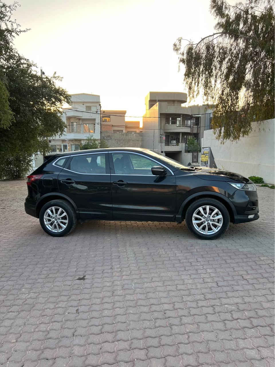 سياره نيسان روگ موديل 2022كيرومحرك شرط مامفتوح محرك 4بستون و 2.0سيارة مواصفات ره دار و ئيكو و حصه صط جامات و مرايه كهربائيه سويج كنترول ABS تبريد حارو بارد شغل سوكان ڤول يوم فول تاخم تايرات و صدر كول بيلدي جديد و 21كليومتر ماشي سياره 3قطع صبوخ سنوي و راقم جديد شرط تحويل وواكال سعره 157💵و بيه مجال راقم تالفون 📞*********** كركوك, العراق
