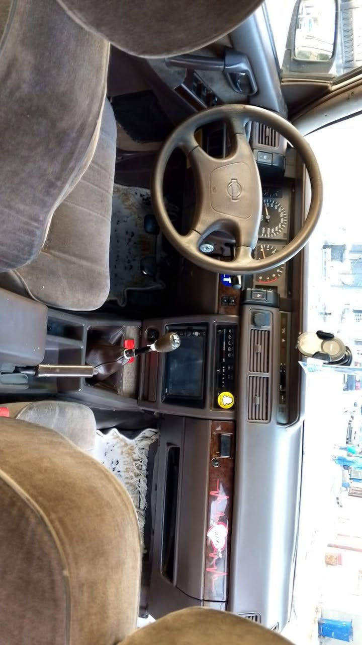 سلام عليكم سدرك موديل 2002 سياره صبق بلادي مكانين بيها شويه صبق سنويه رقم هزه كلها جديد تبريد شغال محرك لاصرف ولابخار بطاقة بانزين بيها شرط تحويل وكاله السعر 55 رقم *********** كركوك, العراق
