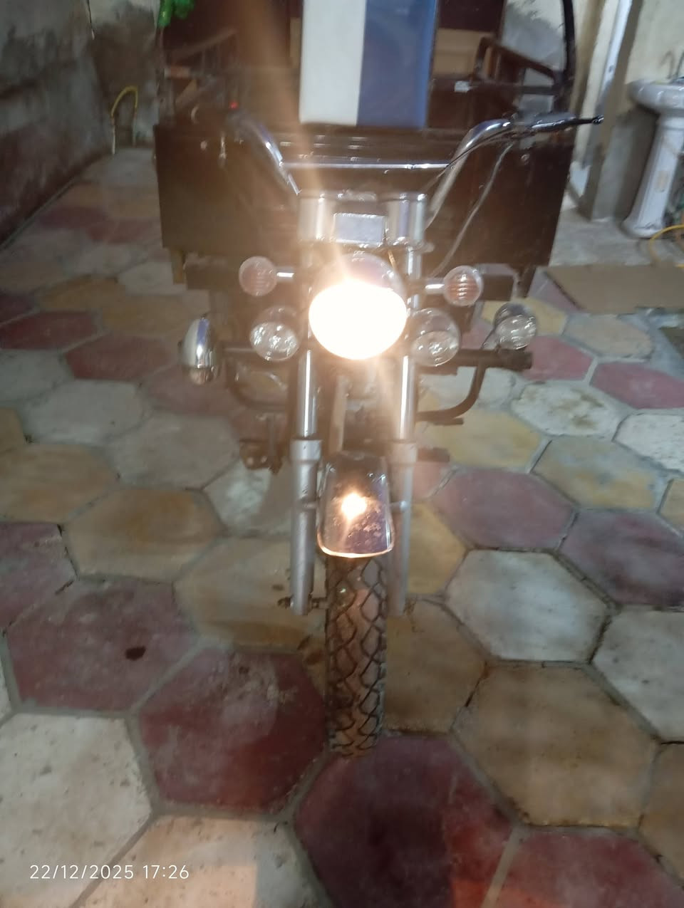 ستوته جمره نكره سلف 2018 تايرات ابوالخط البيض سعره واحد400 اوبيه مجال *********** اتصل اوتددلل
