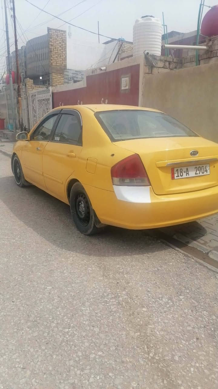 سلام عليكم كيا سبكترا 2009 وارد امريكي انكليزي مداور ثاني يوم مكينة 2000 دوش سيارة جاهزة مصفرة هيئة غرامات بيها ضربة بالجاملغ الخلفي سيارة احلى من الصور ترهم بيع ومراوس سعر 72 وبيها مجال مكاني الديوانية بالشامية  ***********
