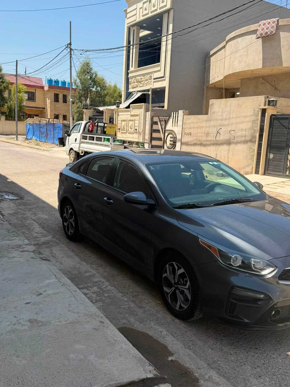 السلام عليكم
كيا فورتي 2021

موصفات Ex 

تحكمات ستيرن

رادار امامي 

تحديد مسار 

حساس تاير 

مانع انزلاق 

3 مودات سرعه 

محرك 2.0 دوش 

كشنات قماش بلادي 

ويل كب

منظومة زنون 

ضرر قطعه واحده ( جاملغ خلفي ايسر ) 

عداد المسافه 55,000mi

السعر على الخاص 

***********
