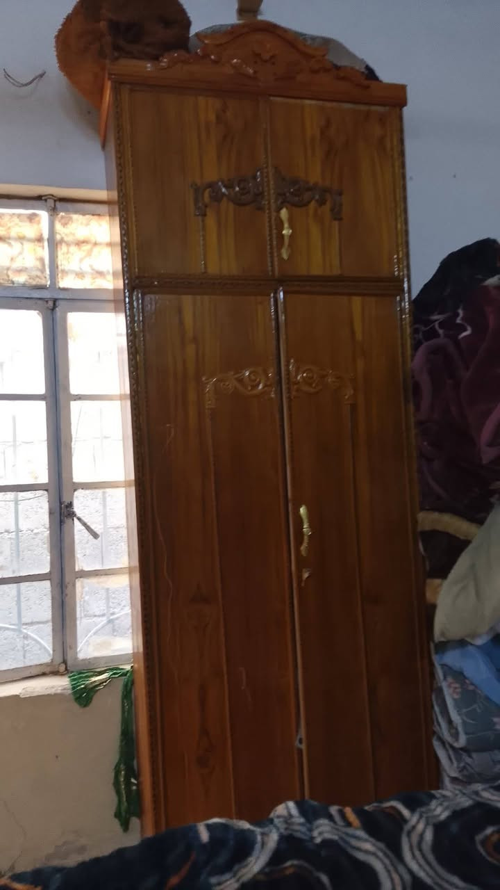 سلام عليكم غرفه النوم اغشاب صاج مستعمله شهرين السعر 750المكان البلديات المعسكر***********
