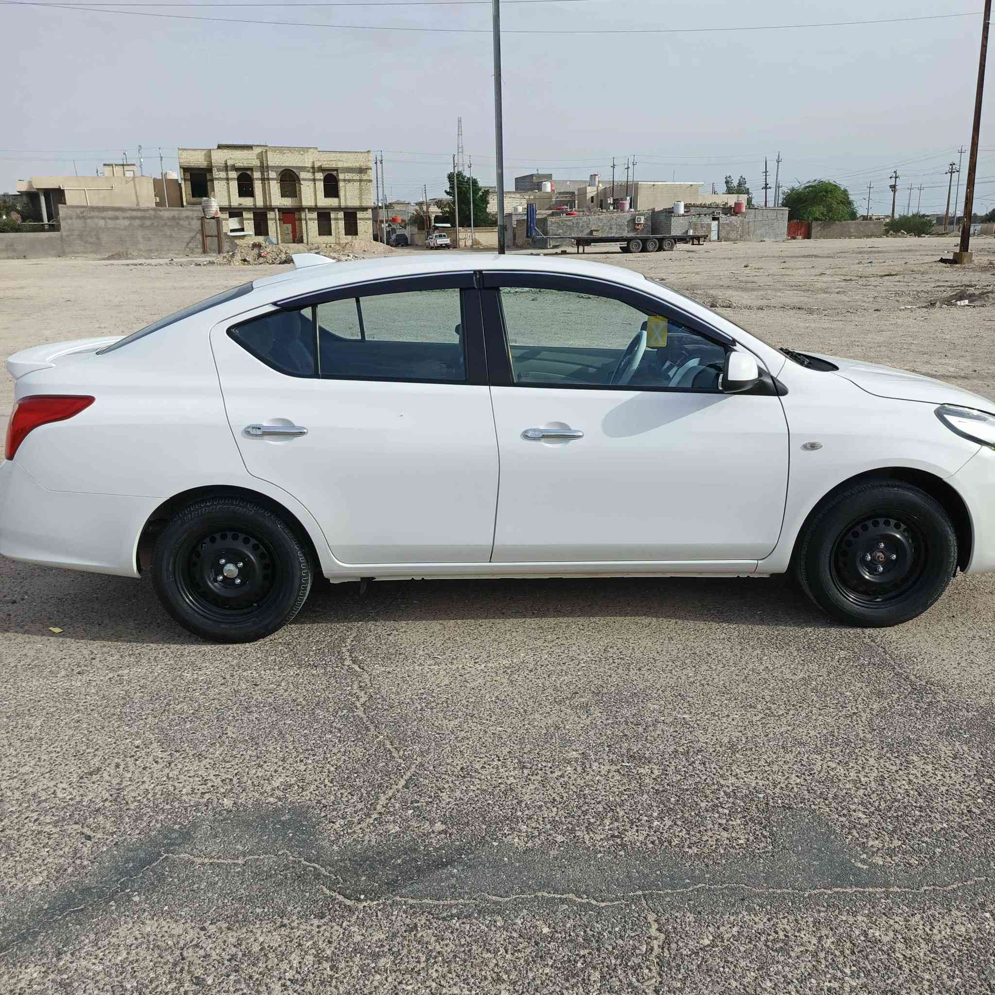 نيسان سني هندي كفاله عامه 
ماشيه 44 
السعر 119 وبيهه مجال قليل 
*********** البصرة, العراق
