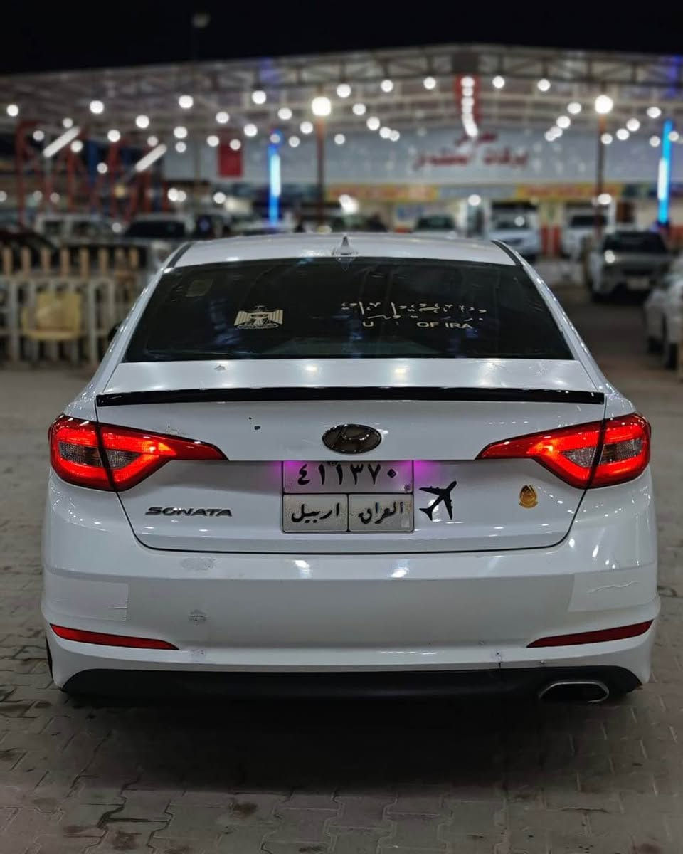 سوناته موديل 2015 وارد حادثها جاملغ وبنيد بدون دواخل الباقي مكفول سياره حلوه وجاهزه 
كير ومكينه وحداديه وتبريد مواصفات 
شاشه كامره دوار كشنات تدفئه تبريد 3 انظمه قياده تحكم جهتين مانع انزلاق اي بي اس 
رقم اربيل تحويل او وكاله مضمونه السعر 110 وبيها مجال قليل مكان السياره نجف 
للاستفسار *********** النجف, العراق
