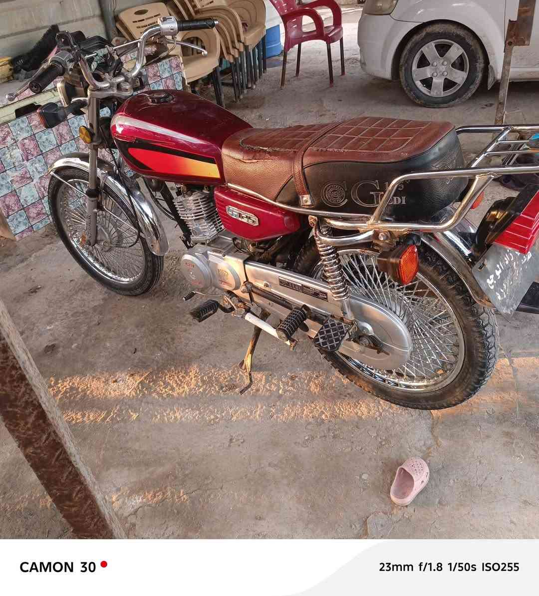 السلام عليكم دراجه تايكر لبيع اوراق اصلي مكينه مامفتوح موديل 2021 مكان حله قرب جامعت المستقبل رقم الاتصال *********** السعر 400 وبيه مجال
