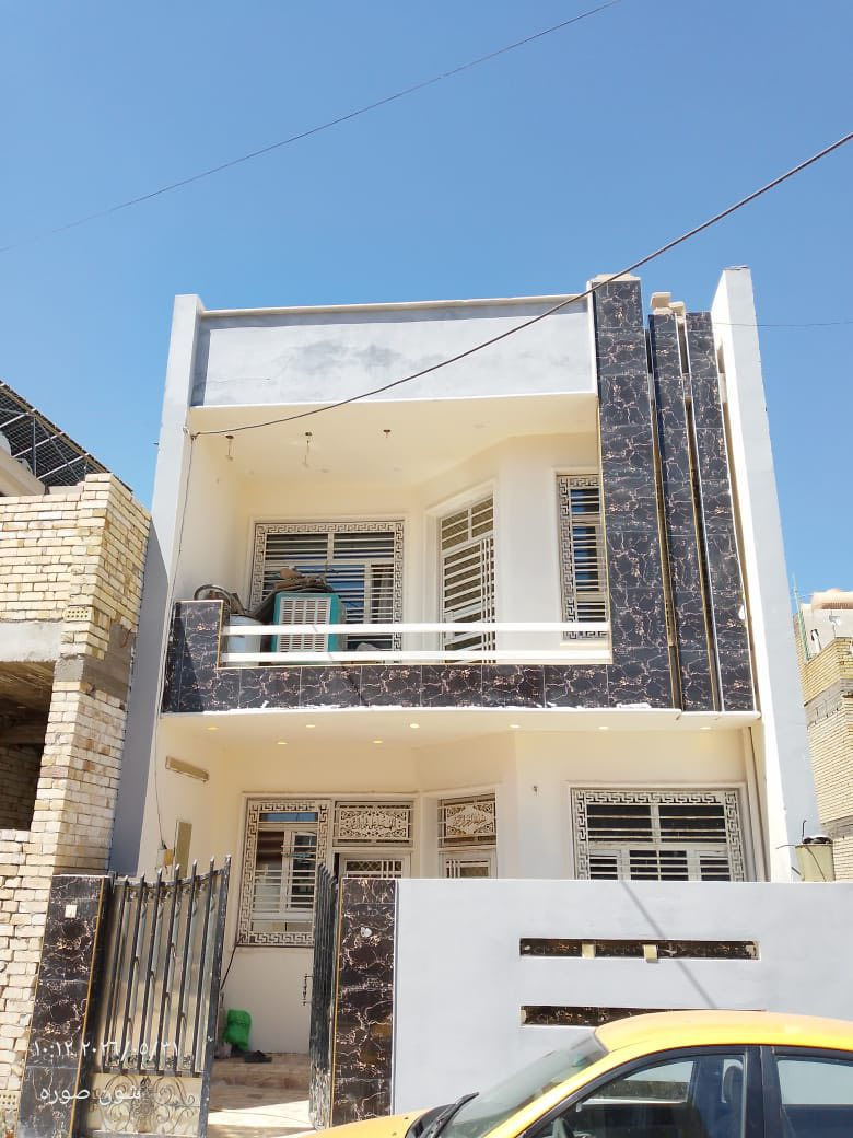 سلام عليكم بيت للبيع مساحه 100 متر  تفاصيل داخل الصور سعر 145 مليون مستعجل عل بيع
للتواصل رقم واتساب او اتصال ***********
