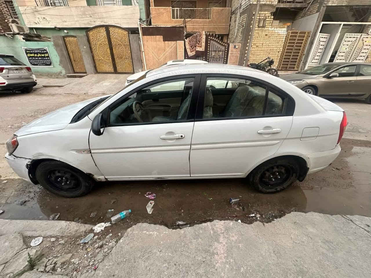 السلام عليكم 
هونداي اكسنت 2011 خليجي محرك كير خير من الله
تخم تاير جديد تبريد سنتر لوك شاشة 
السعر 85 بيها مجال بسيط
السيارة صافية دير بانزين دهن ماء ما تكول اخ راسي
سبب البيع اريد اجملها و اخذ سيارة حديثة
السيارة بأسمنا تحول بنفس اليوم السنوية لحد ال2027  الشهر ال5
‎العنوان حي اور - فلكة صباح الخياط - الشارع المقابل حسينية المصطفى
هاتف ***********
