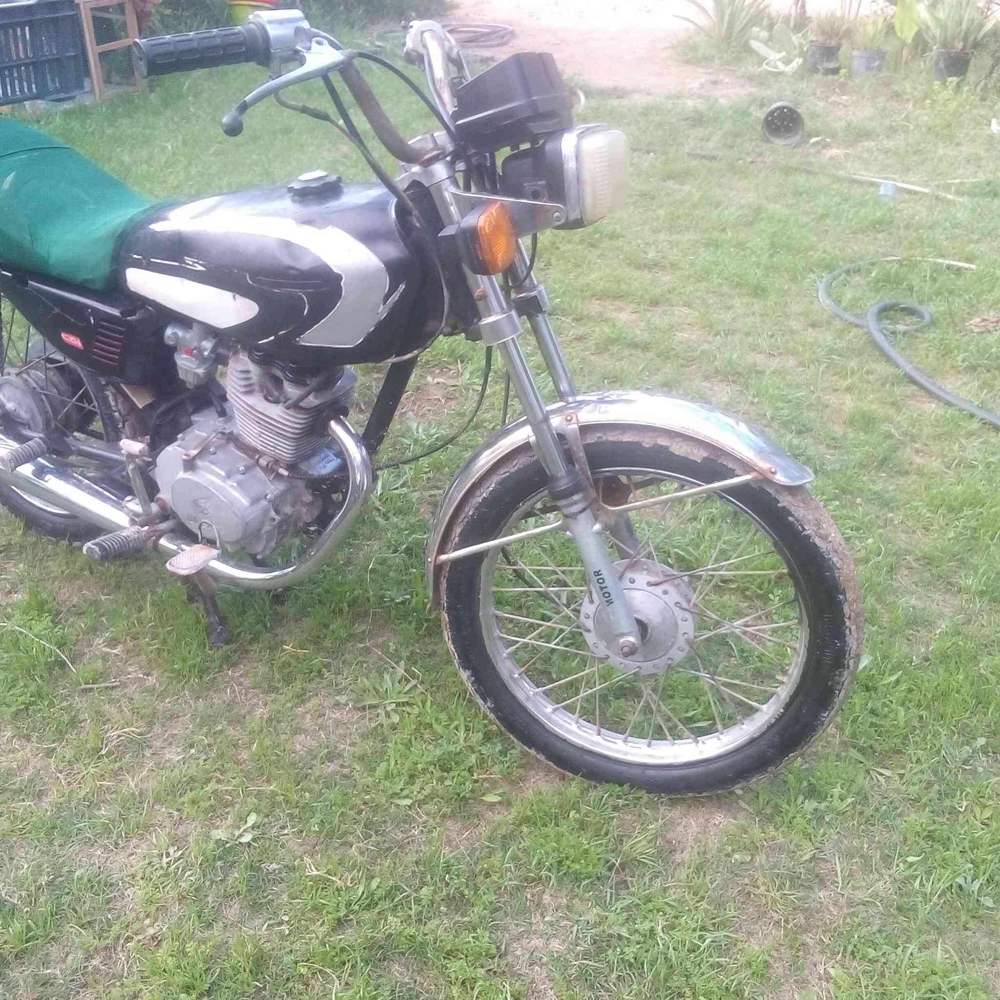 للبيع دراجة موديل ٢٠١٧ نضيفة كهربائيات شغالات سعر ٢٥٠ وبيهة مجال مكاني بابل محاويل ***********
