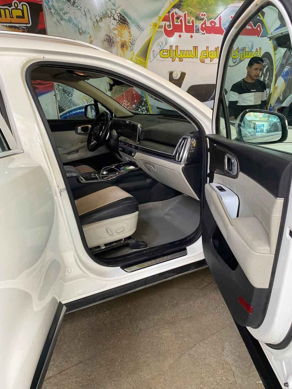 سورنتو 24 مكفوله
6 سلندر
داتو شو
ويل 20 
ماشية 50 
رقم بغداد
وباقي المواصفات المعروفه 
السعر 300 وبيها مجال 
***********
***********
