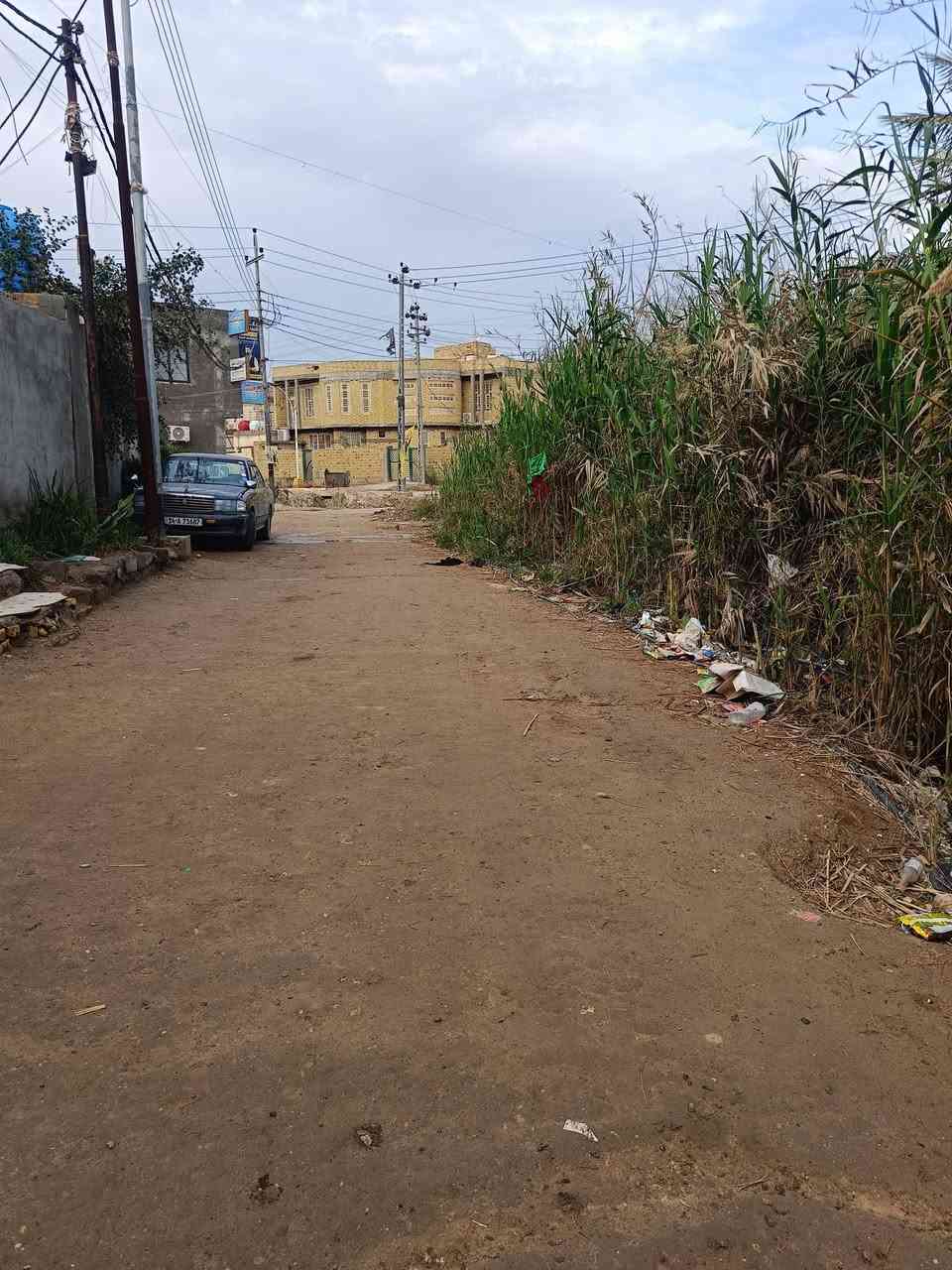 بيت للبيع زراعي في ناحيه العكيكة مقابيل حسينه العاتي
مساحه 100 متر 
محتويات ديوانيه صاله مطبخ صحيات وغرفه  واحده
البناء فرمستون اعكاده 
السعر 43 وبيه مجال 
***********
