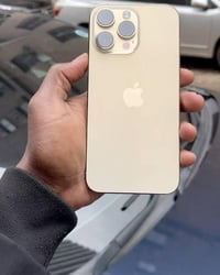 14برو ماكس ذ256مبدل بطاريه وشاشه أصليات الجهاز نضافه 100/100الجهاز ماس...