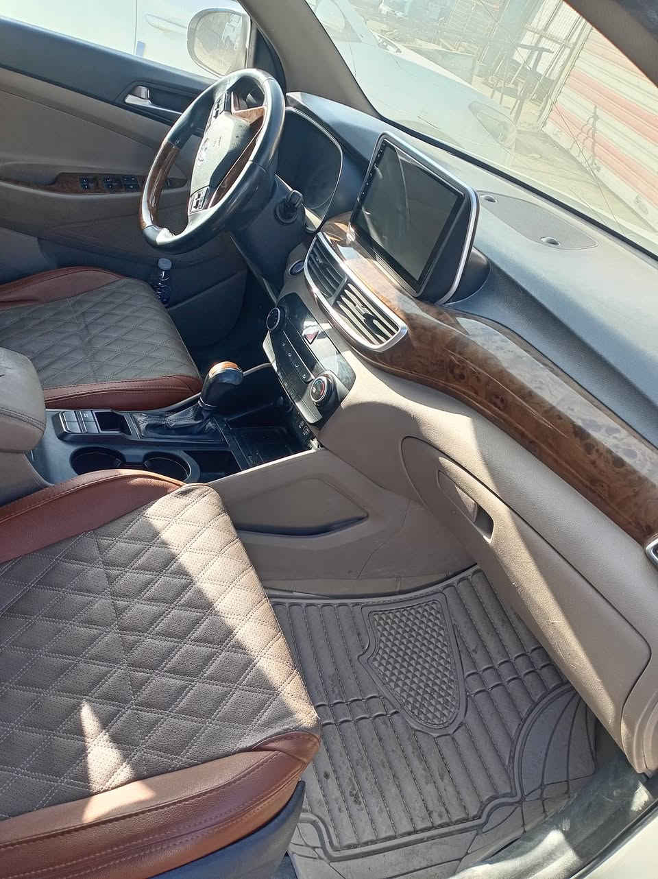 موديل ٢٠ فول سياره  بيهه قطع صبغ بدون تبديل اي قطعه مكفوله من الدواخل شواصي حوض سعر ١٤٧  مكانهه حله ***********
