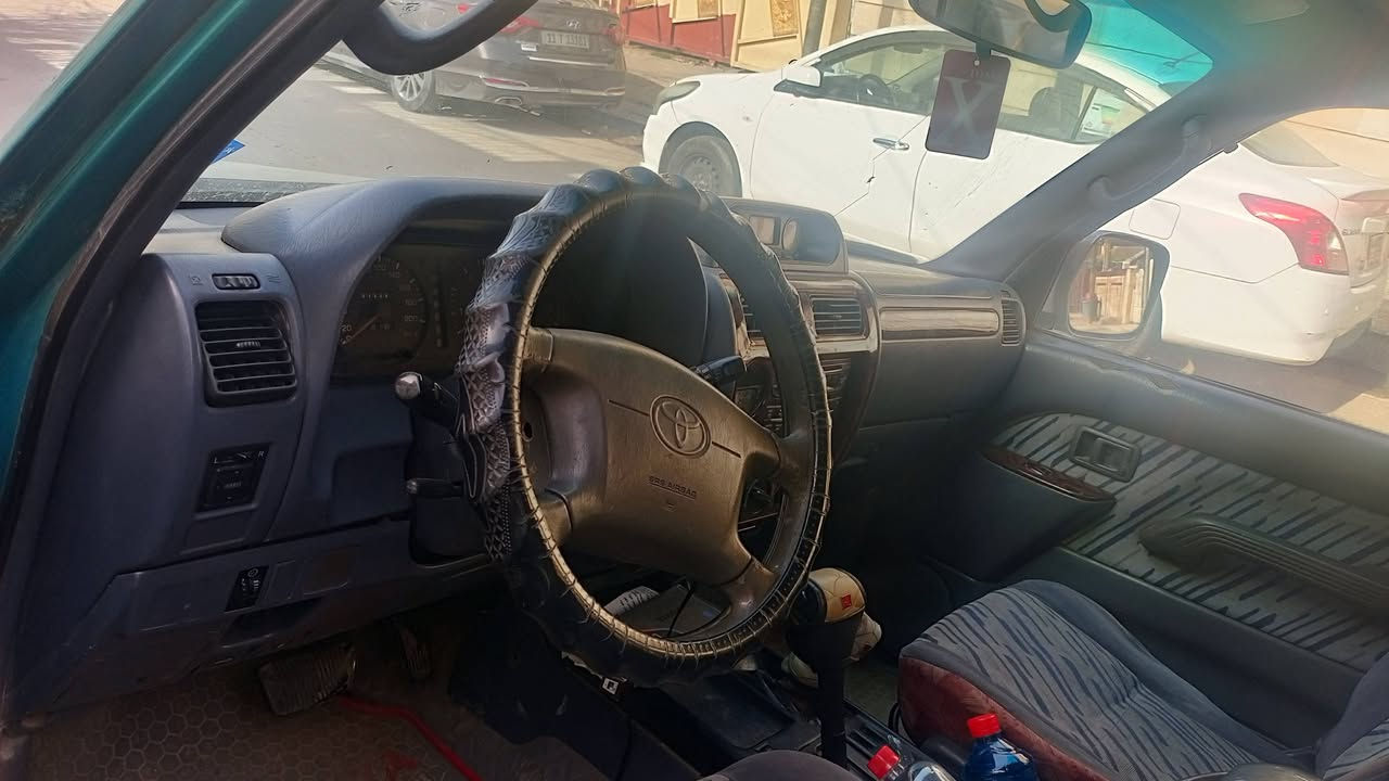 لاندكروز تيوتا ابرادو موديل 97بسمي محرك 6 كير اوتو تبريد ثلاثه قطع دبل تانكي بنزين مكفوله لاظربه ولاصبغ السعر 90 مكان بغداد الابياع***********
