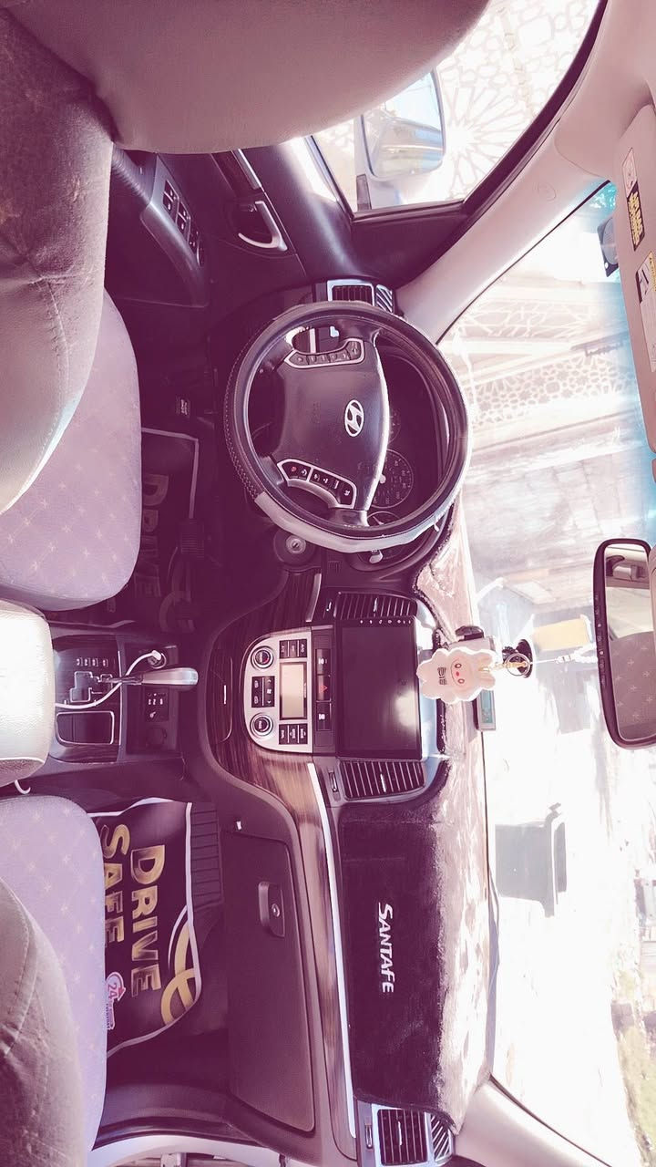 سلام عليكم سنتافيه موديل ٢٠١٠ وارد امريكي بيه ٣ قطع صبغ  مكينه ٣٥٠٠  فول ماعده بصمه ٥ راكب  سعر ١٣٠ بغداد بسمي  مراوس فقط  *********** بي وتساب
