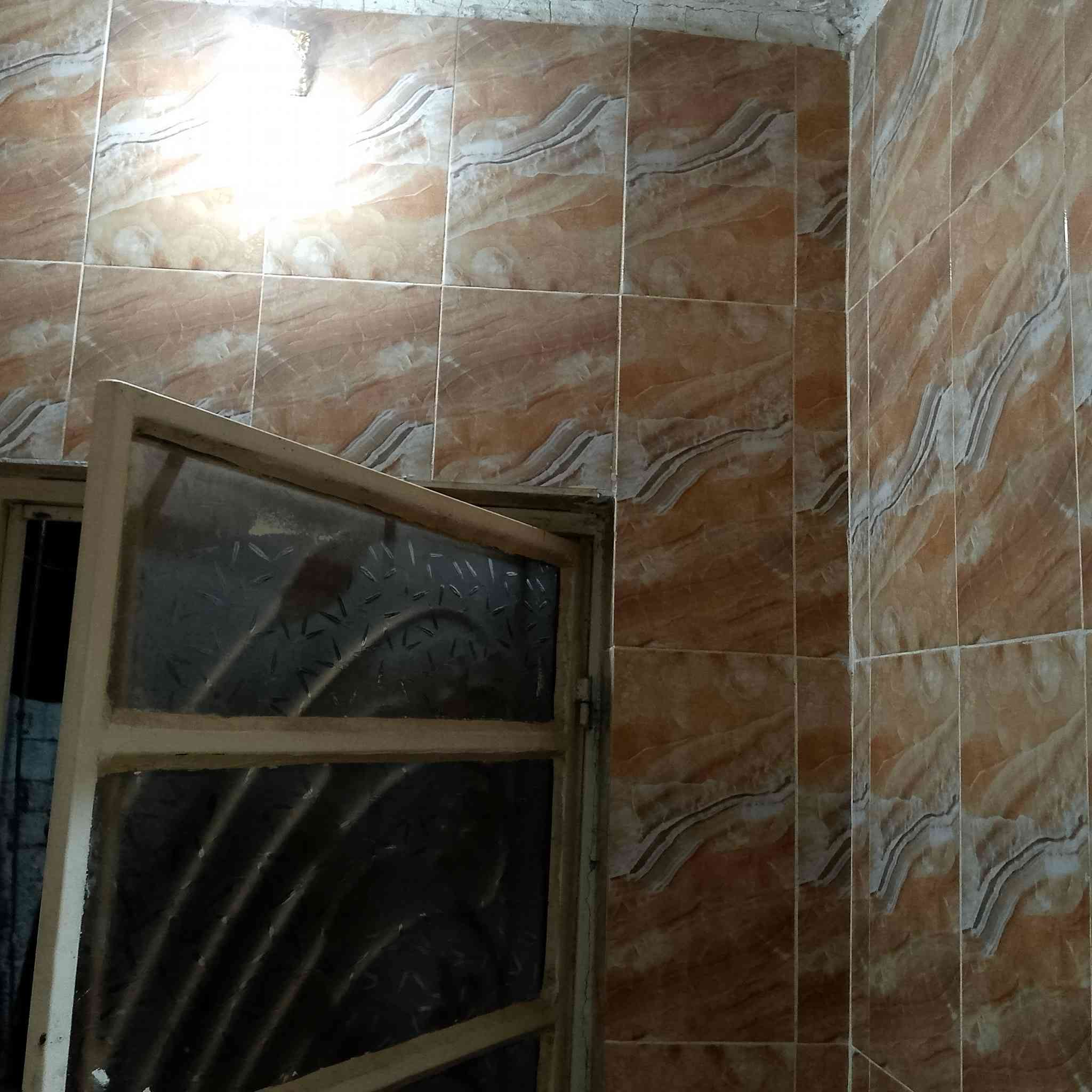 بيت طابو سكني مساحة 250 متر 
العنوان :
صلاح الدين 
قضاء العلم 
السعر 70
علق وارسل لك التفاصيل
***********
***********
