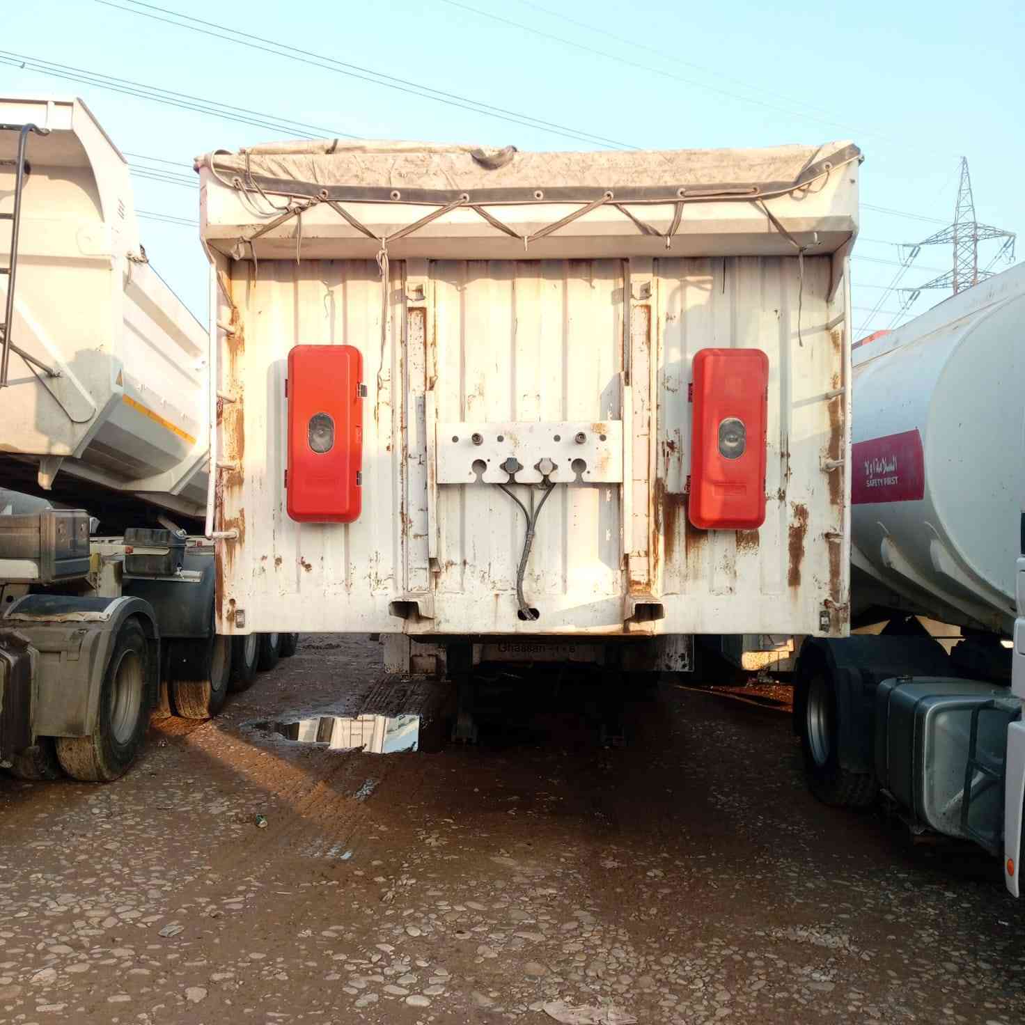 عربانة غسان للبيع موديل 2019 اربع محاور ذات جوانب متحركة هيه والتعلاوات كامل اربع دناگير تايرات جديد جاهزة للشغل
***********
