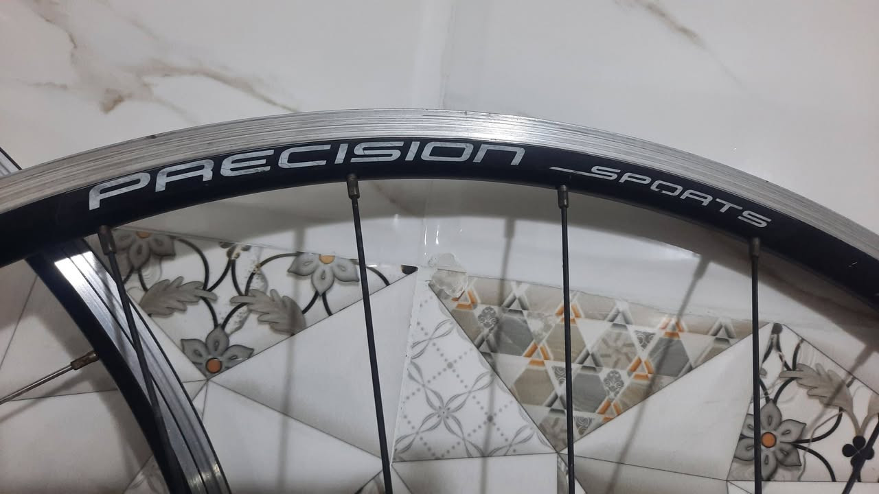 متوفر ويالة رود سباق

- ماركة بريزشن سبورتس

- سلاسه فول ووزن خفيف

- بدون اي ضربه او عواج

- سعرهم ٥٠ الف

ومتوفر توصيل


**إذا كنت صاحب هذا الإعلان وتريد حذفه لأي سبب، رجاءا أرسل رسالة إلى الدعم الفني**