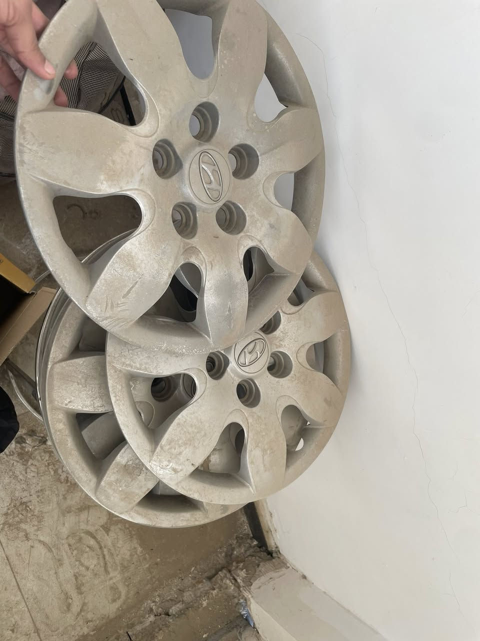 السلام عليكم  شباك وكبات النترا مقدس للبيع مكاني بغداد الطالبية
السعر ١٠٠ وبي مجال قليل 

***********  واتساب
