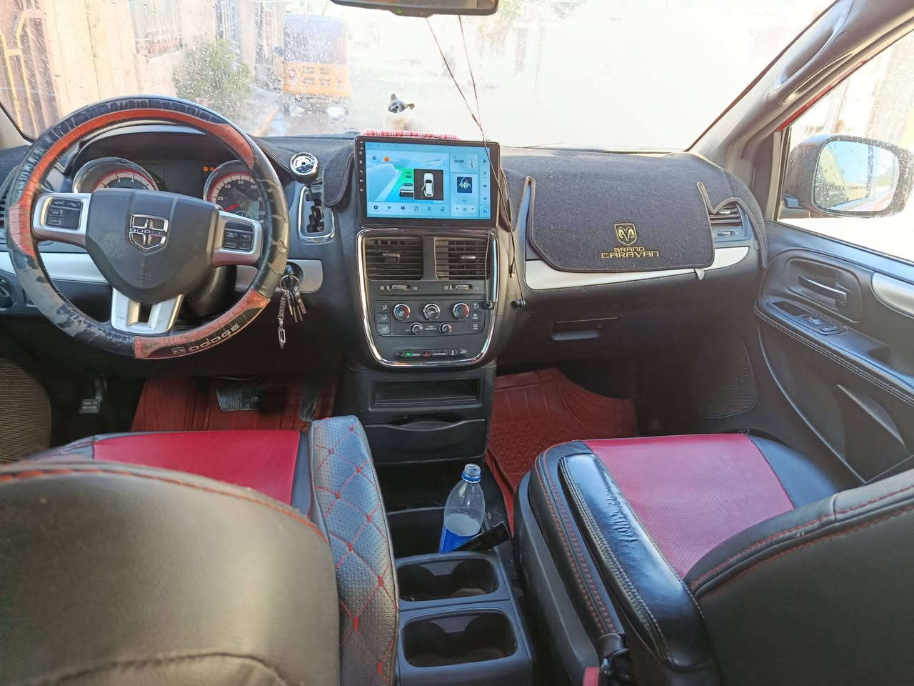 دوج كرفان2015 
بسمي تحويل مباشر
ثلاث قطع تبريد
كشنات مخمل ومغلفه جلد
تحكمات شاشه كامره 
بيبان ميكانيك
جام 6كرباء
السياره جاهزه من كلشي 
السعر145
حادثها سرقه وطاك يرباك جهت الصدر مثل ما موضح بل سونار
***********
