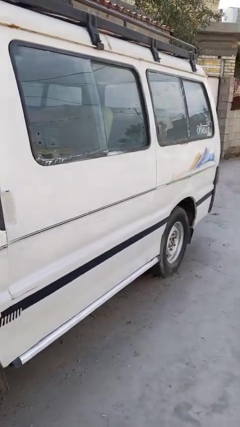 سلام عليكم كيا بسته كايمه  كايمه للبيع  رقم حمل نكليزي شرط تحويل
نسويه 29 بلاديه سياره  العنوان واسط صويره ستفسار ‏‪0772 646 2916‬‏
