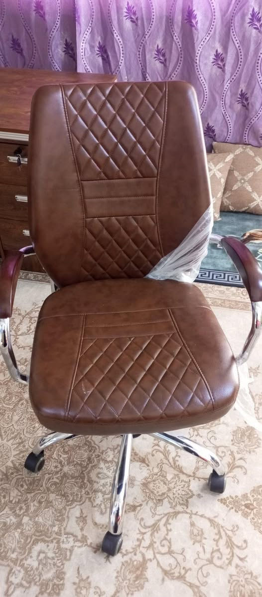 مكتب للبيع وكرسي جديد بسعر 200 وبيه مجال قليل لشراي السماوا, المثنى


**إذا كنت صاحب هذا الإعلان وتريد حذفه لأي سبب، رجاءا أرسل رسالة إلى الدعم الفني**