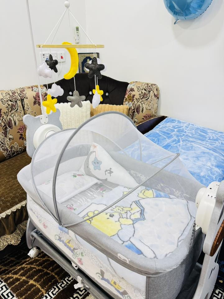 للبيع 🔴
سرير طفل مامستخدم نهائي كلو شغال من ناحية الصوت الاضائة الالعاب ماعدا الهزاز عاطل من اشتغيتونو عاطل وانا مااعرف بينو السعر 100 الف…
للاستفسار هذا الرقم ***********
